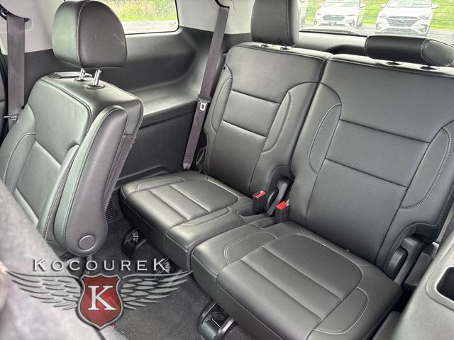 used 2023 GMC Acadia car, priced at $27,888