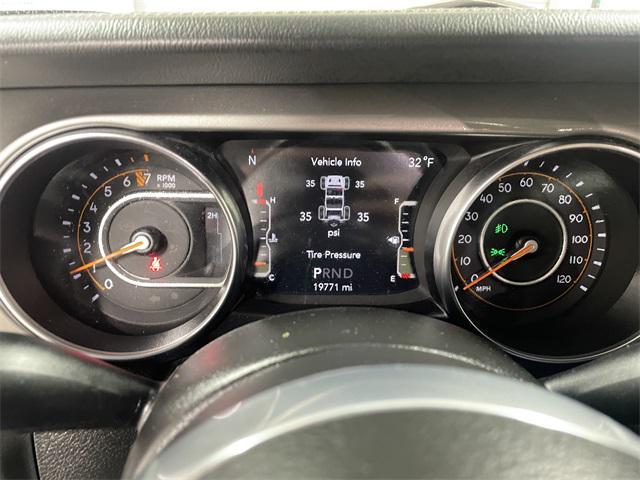 used 2021 Jeep Wrangler Unlimited car, priced at $33,978