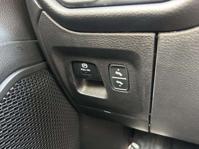 new 2025 Ram 1500 car, priced at $47,318