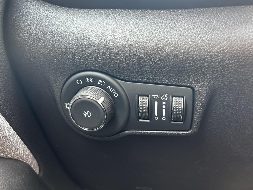 new 2025 Jeep Compass car, priced at $24,786