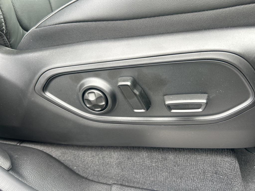 new 2025 Jeep Grand Cherokee car, priced at $57,360