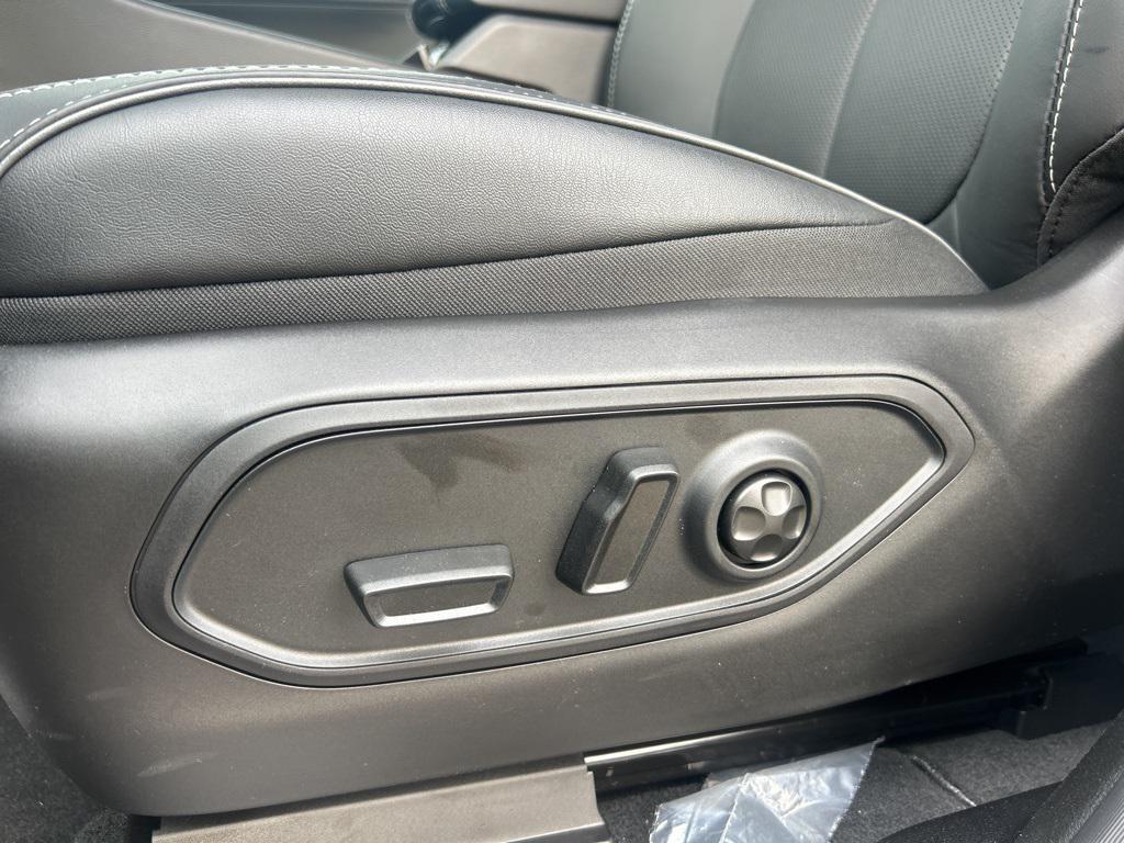 new 2025 Jeep Grand Cherokee car, priced at $57,360