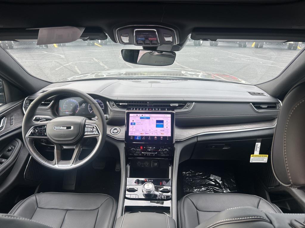 new 2025 Jeep Grand Cherokee car, priced at $57,360