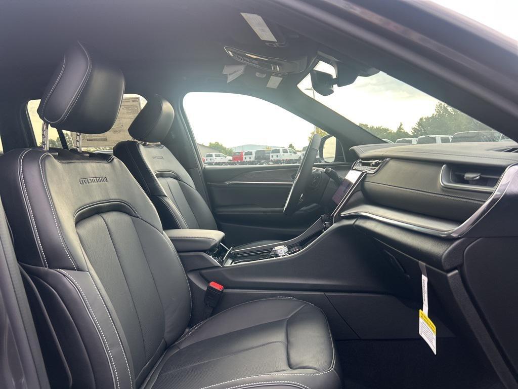 new 2025 Jeep Grand Cherokee car, priced at $57,360