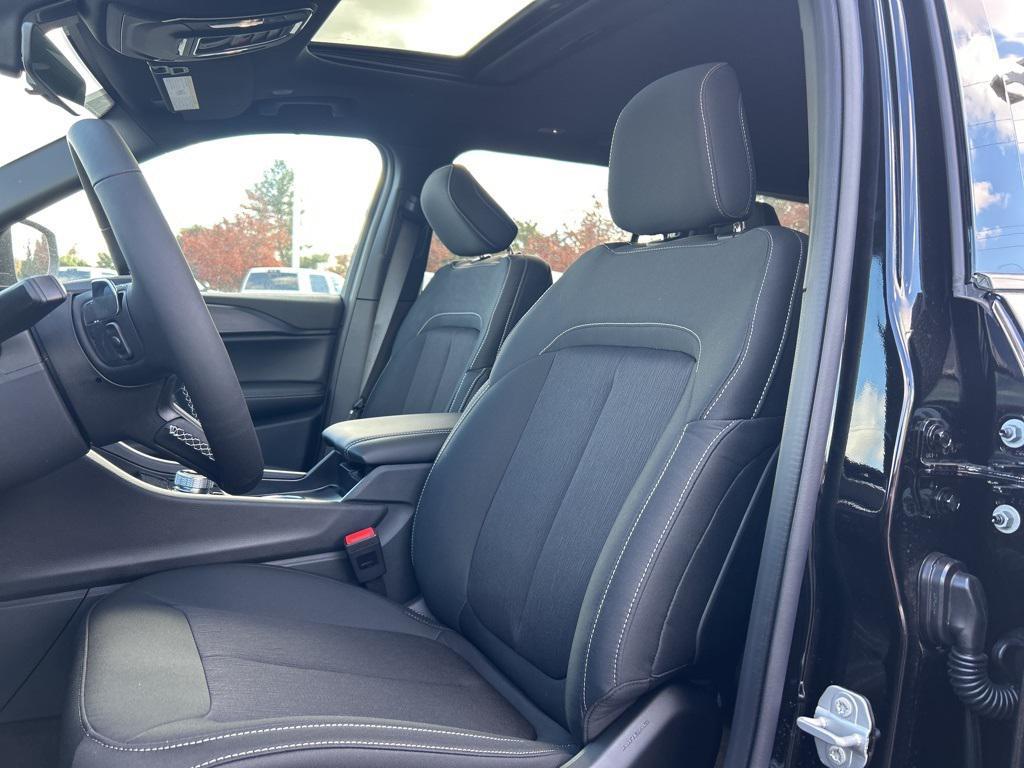 new 2025 Jeep Grand Cherokee L car, priced at $42,840