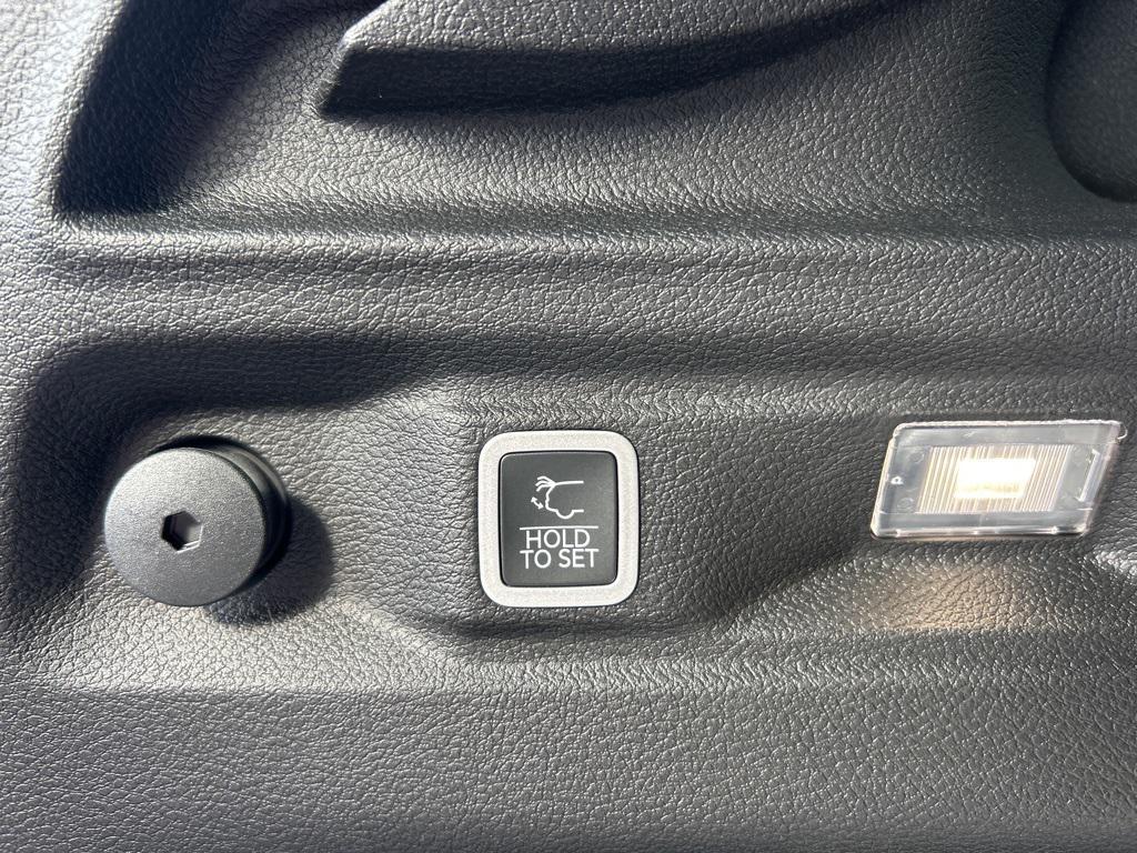 new 2025 Jeep Grand Cherokee L car, priced at $42,840