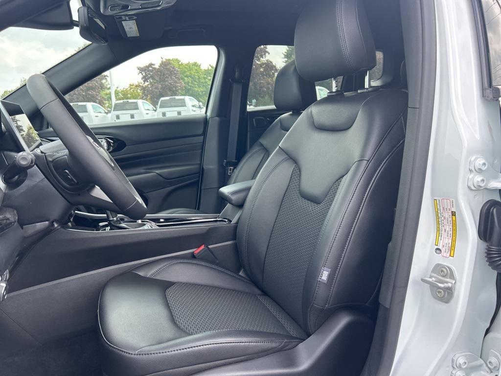 new 2025 Jeep Compass car, priced at $35,311