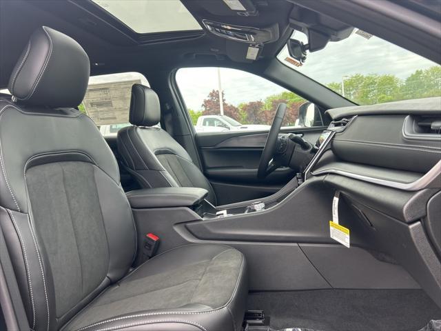 new 2025 Jeep Grand Cherokee car, priced at $42,497