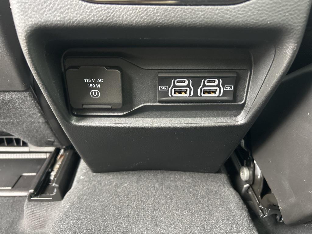 new 2025 Jeep Grand Cherokee car, priced at $41,992