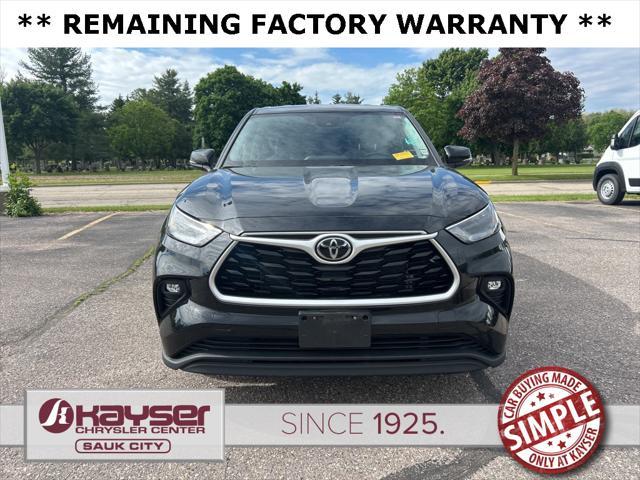 used 2022 Toyota Highlander car, priced at $34,704