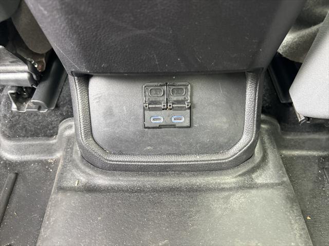 used 2022 Toyota Highlander car, priced at $34,704