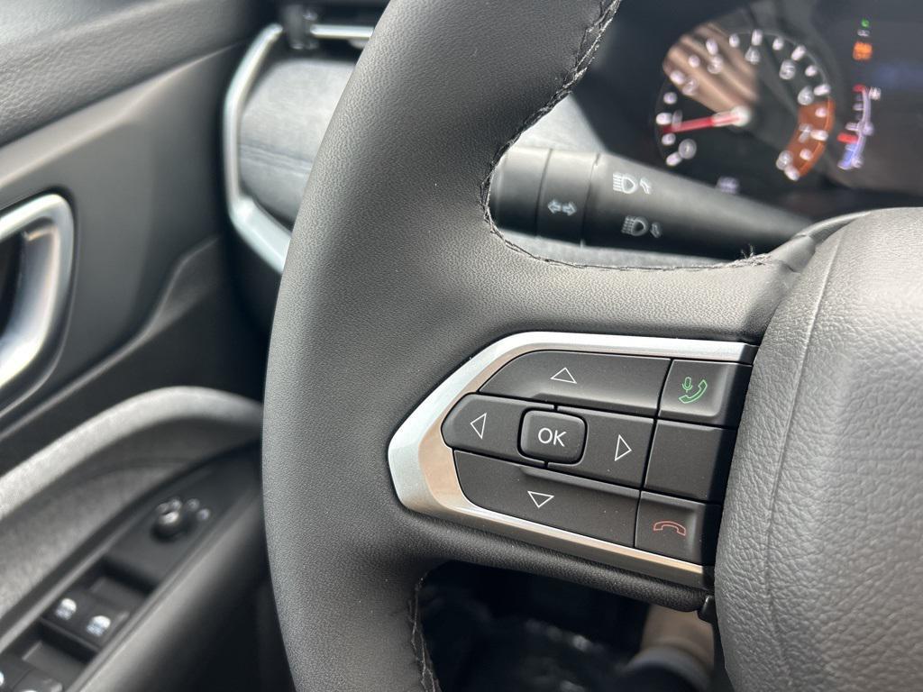 new 2025 Jeep Compass car, priced at $25,786