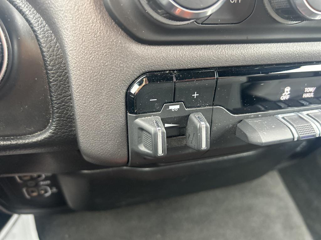 used 2022 Ram 1500 car, priced at $35,844