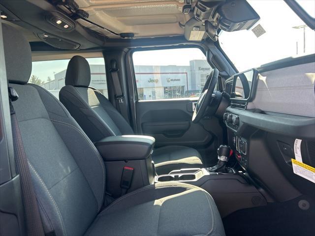 new 2025 Jeep Wrangler car, priced at $47,470