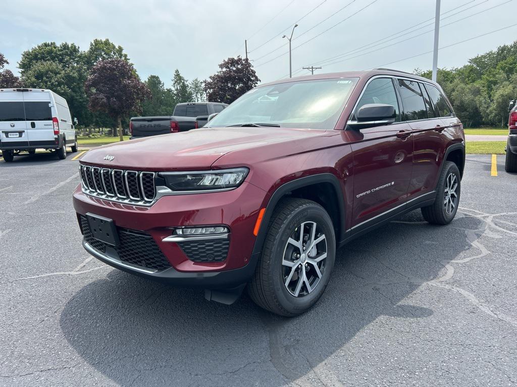 new 2025 Jeep Grand Cherokee car, priced at $50,270