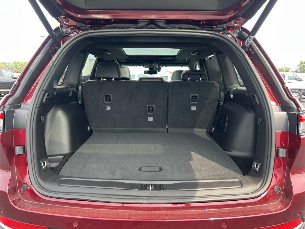 new 2025 Jeep Grand Cherokee car, priced at $50,270