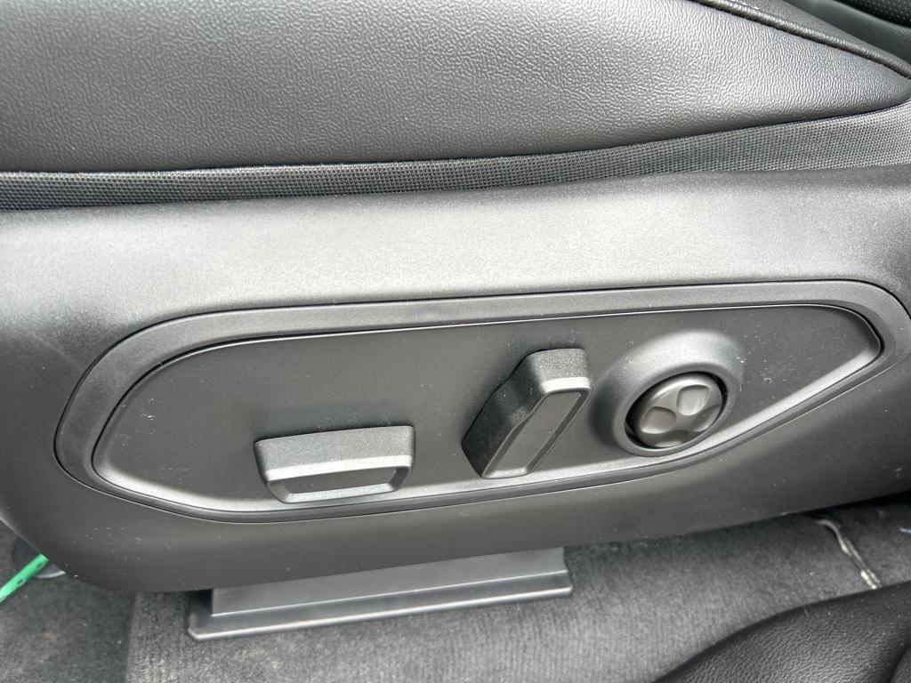 new 2025 Jeep Grand Cherokee car, priced at $47,270