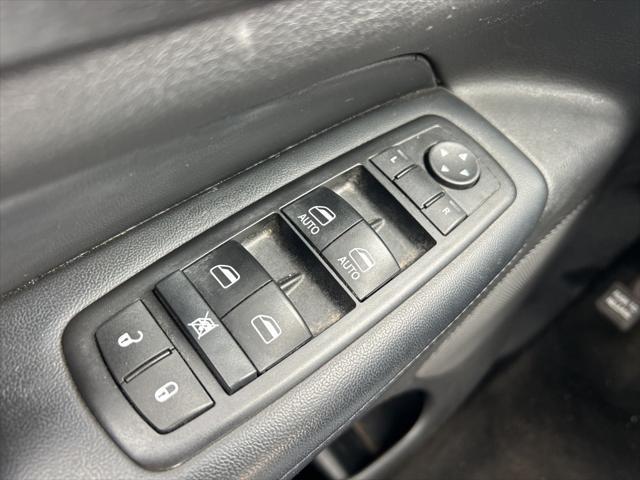used 2015 Jeep Grand Cherokee car, priced at $11,750