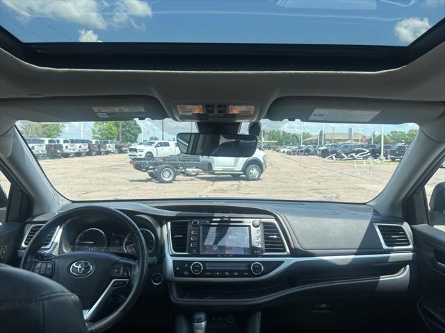 used 2019 Toyota Highlander car, priced at $30,499
