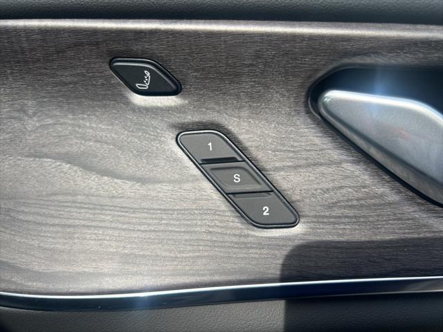 new 2025 Jeep Grand Cherokee car, priced at $61,542