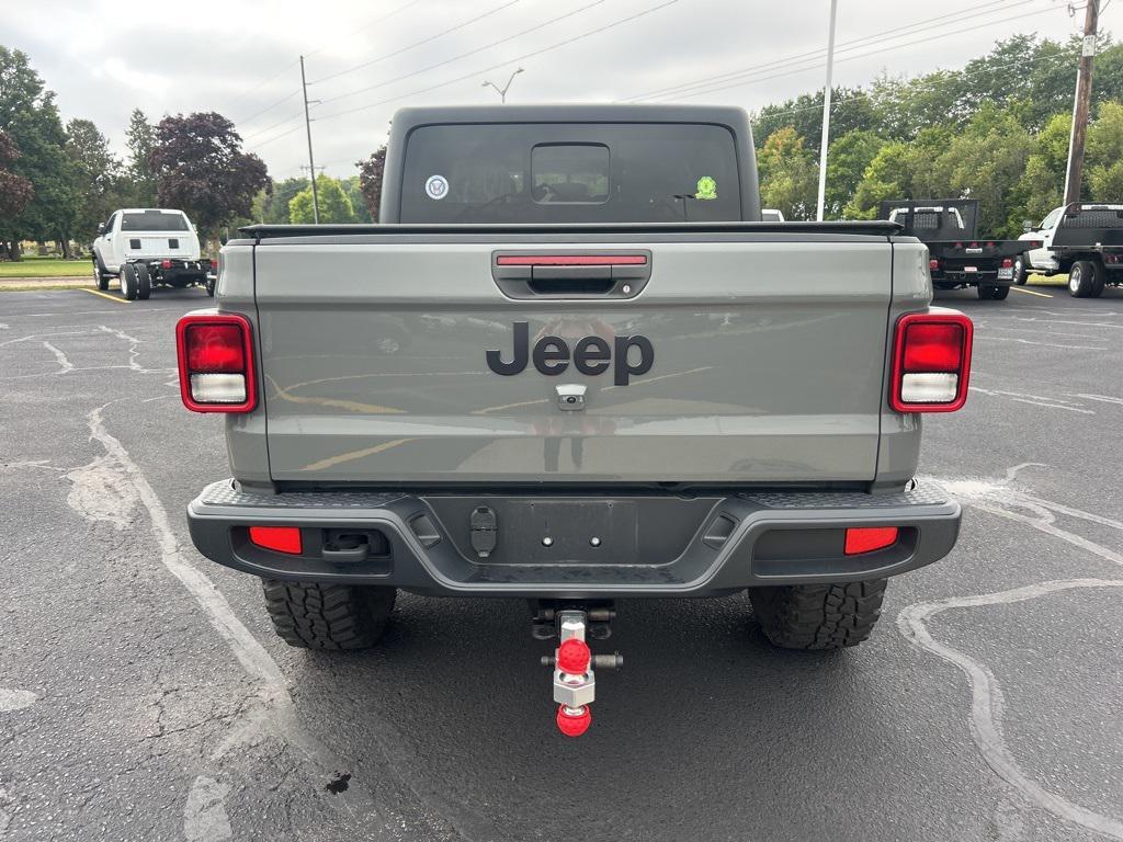 used 2021 Jeep Gladiator car, priced at $32,727