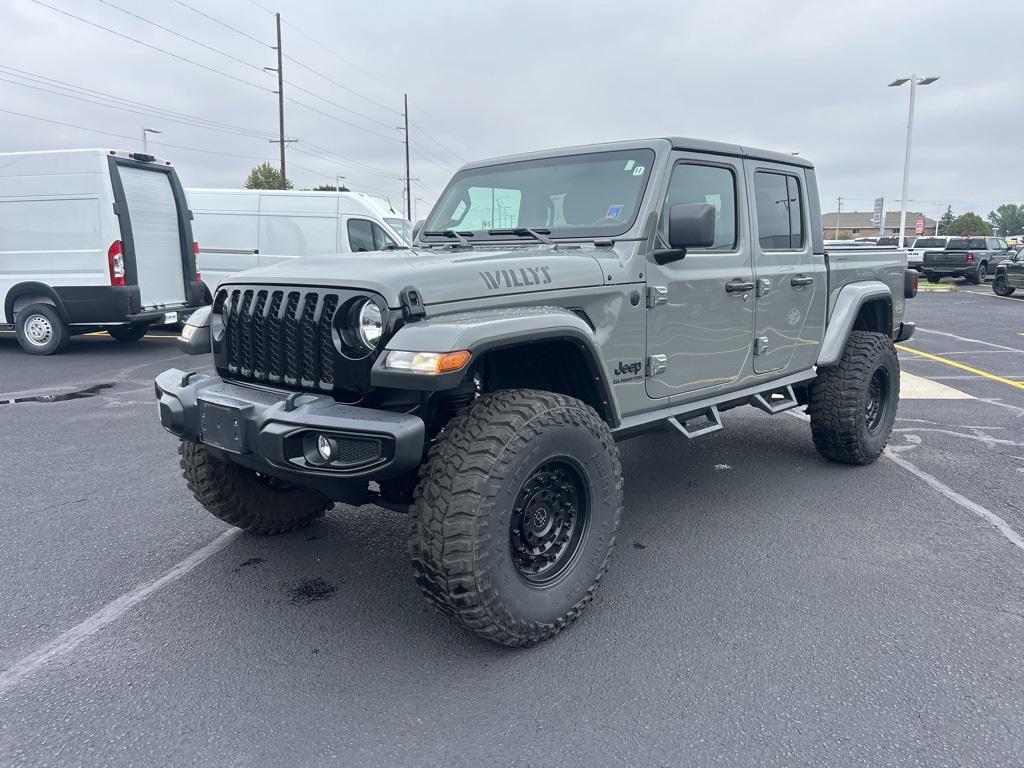 used 2021 Jeep Gladiator car, priced at $32,727