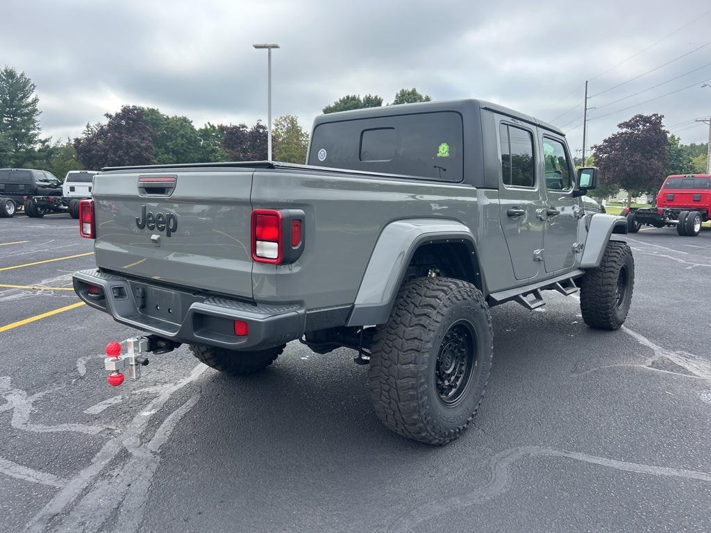 used 2021 Jeep Gladiator car, priced at $32,727