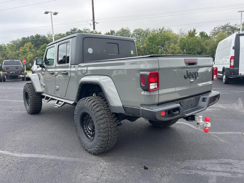 used 2021 Jeep Gladiator car, priced at $32,727