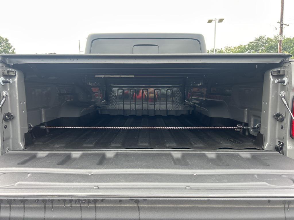 used 2021 Jeep Gladiator car, priced at $32,727