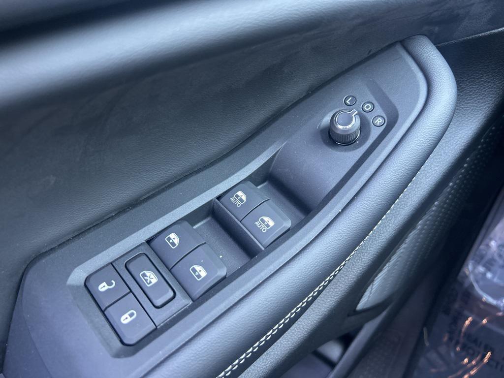 new 2025 Jeep Grand Cherokee car, priced at $38,205