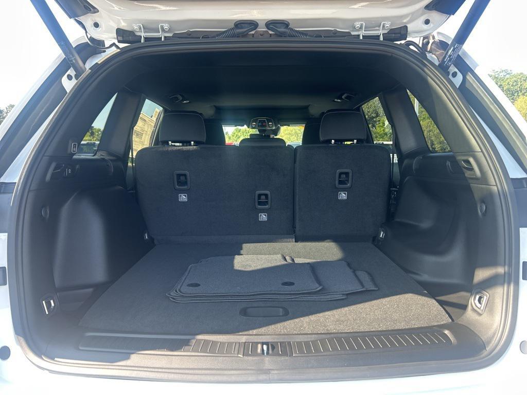 new 2025 Jeep Grand Cherokee car, priced at $38,205