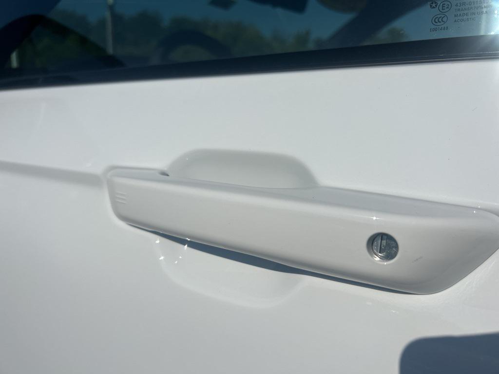 new 2025 Jeep Grand Cherokee car, priced at $38,205