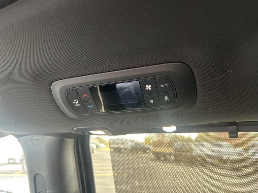 new 2026 Chrysler Pacifica car, priced at $51,178