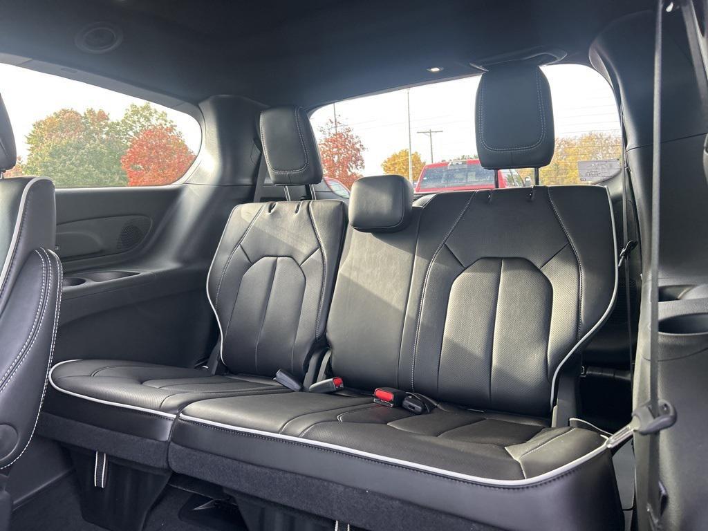 new 2026 Chrysler Pacifica car, priced at $51,178