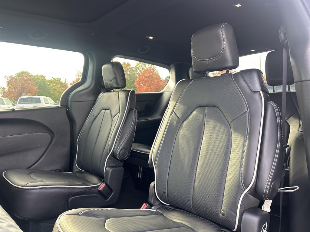 new 2026 Chrysler Pacifica car, priced at $51,178