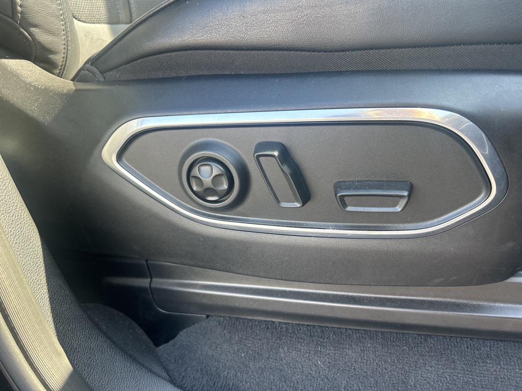 used 2023 Jeep Wagoneer L car, priced at $39,998