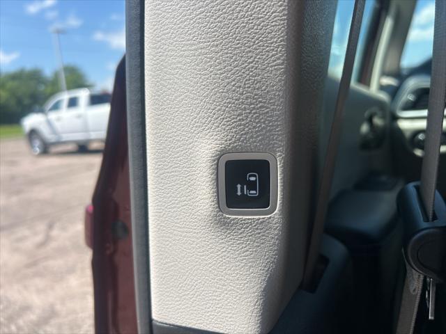 used 2021 Chrysler Pacifica car, priced at $26,500