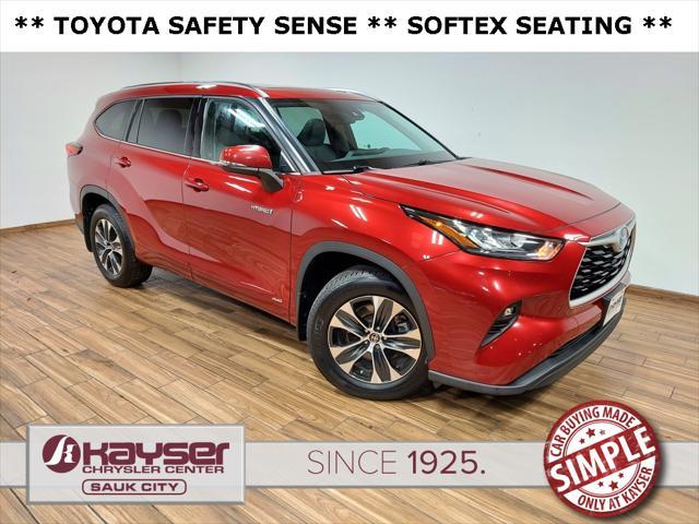 used 2020 Toyota Highlander Hybrid car, priced at $28,499