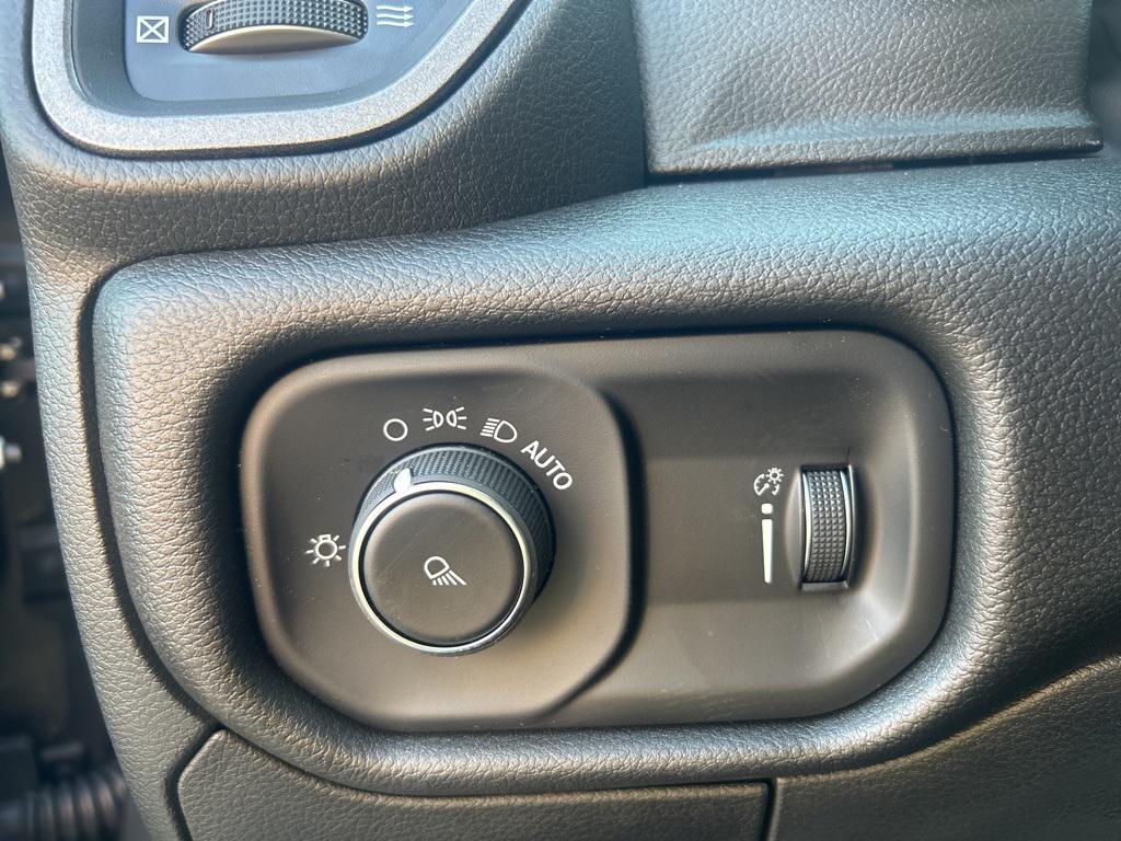 new 2025 Ram 1500 car, priced at $43,969