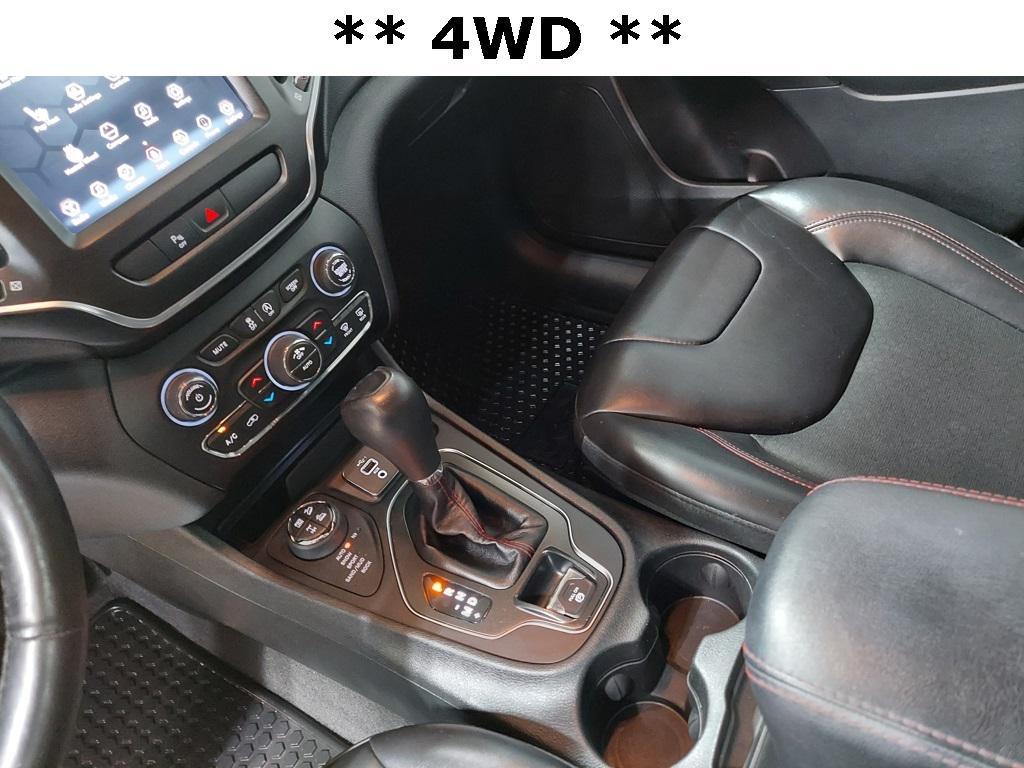 used 2019 Jeep Cherokee car, priced at $12,997