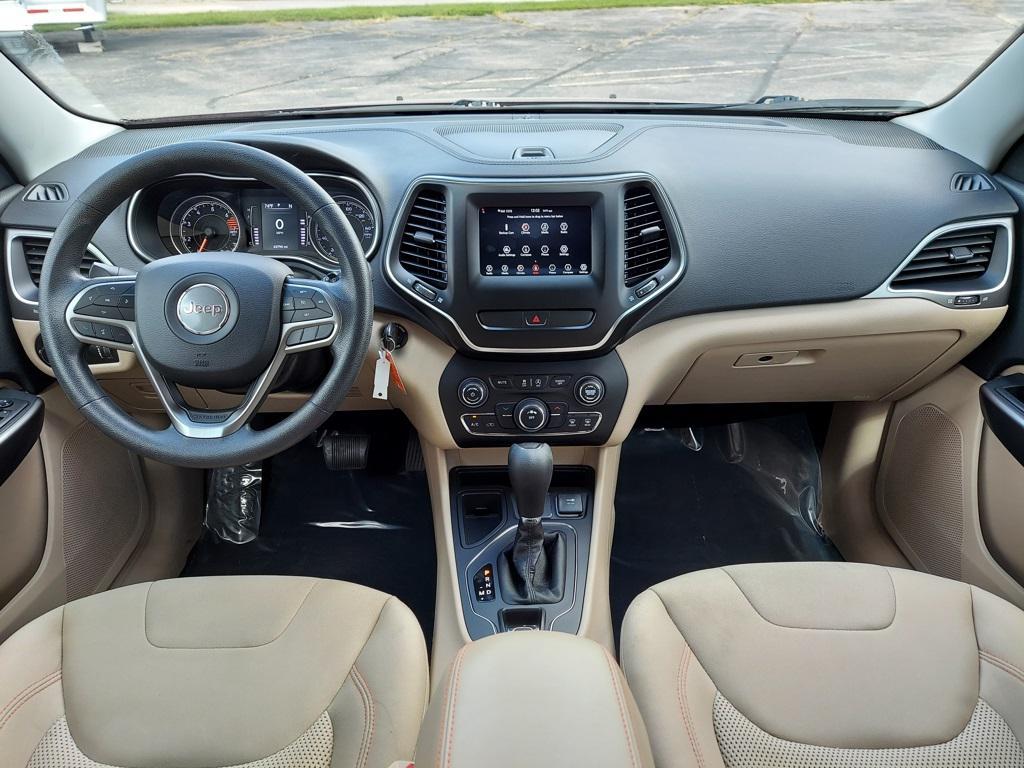 used 2019 Jeep Cherokee car, priced at $15,997
