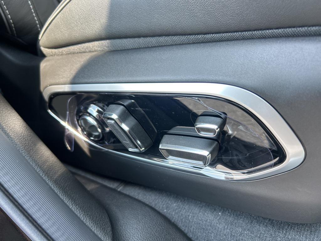 new 2025 Jeep Grand Cherokee L car, priced at $60,043