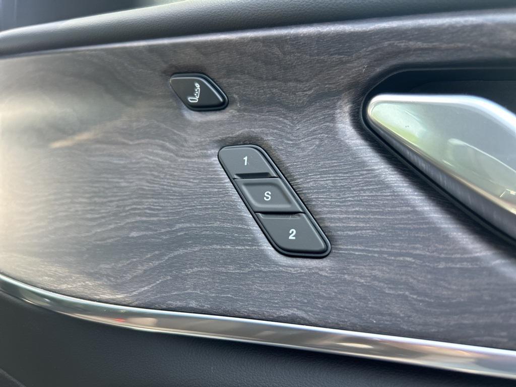 new 2025 Jeep Grand Cherokee L car, priced at $60,043