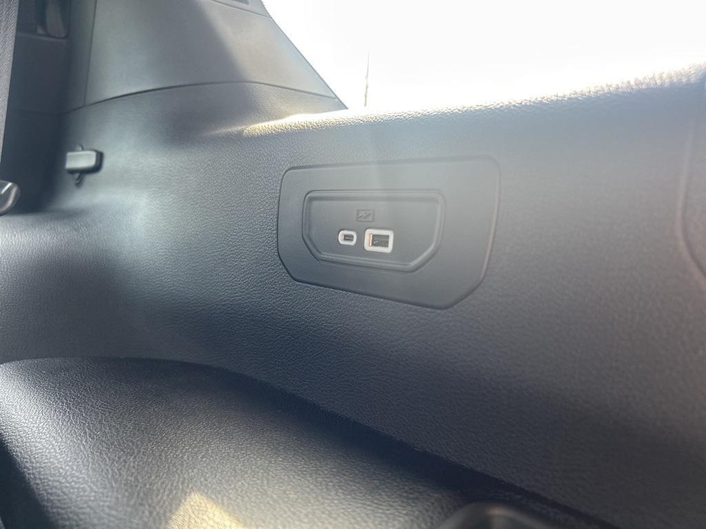 new 2025 Jeep Grand Cherokee L car, priced at $42,918