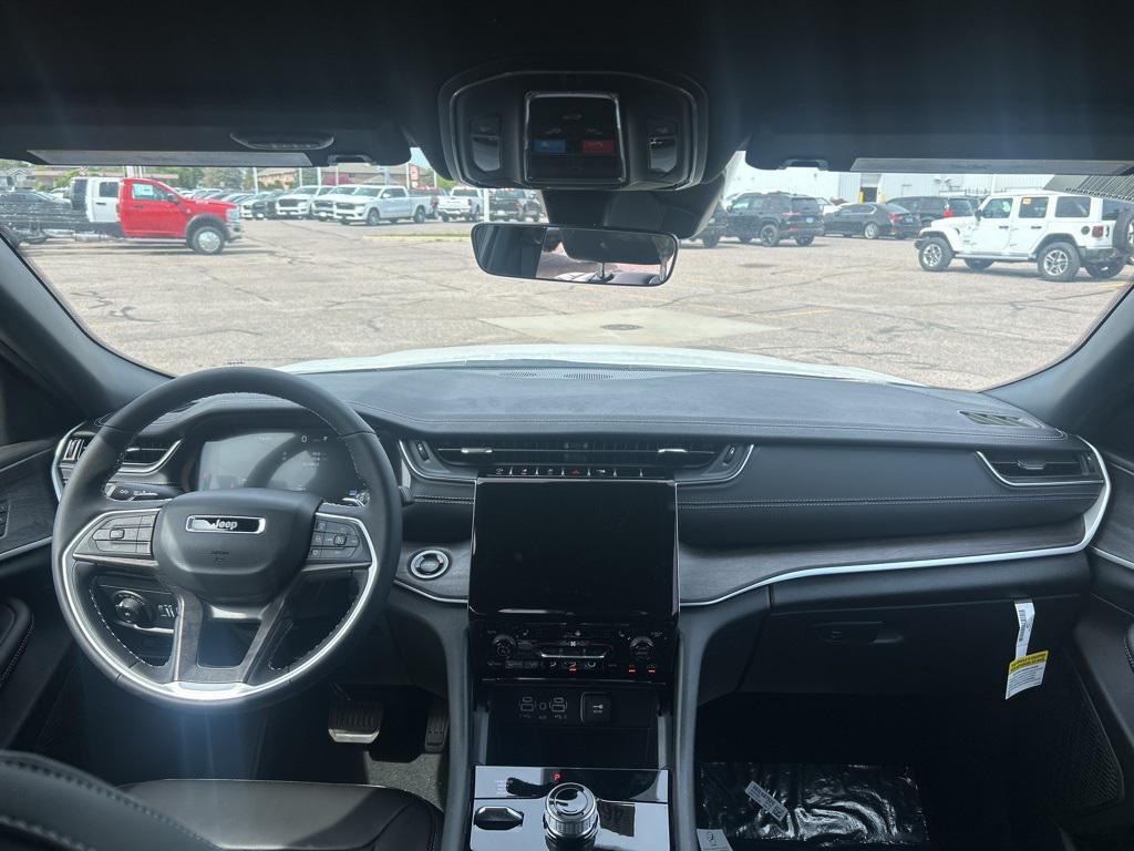 new 2025 Jeep Grand Cherokee L car, priced at $42,918