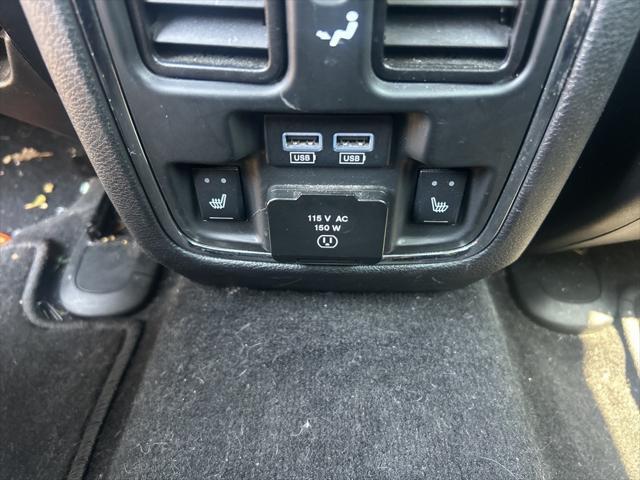 used 2015 Jeep Grand Cherokee car, priced at $12,300