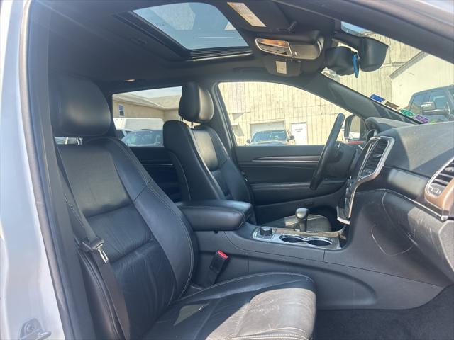 used 2015 Jeep Grand Cherokee car, priced at $12,300