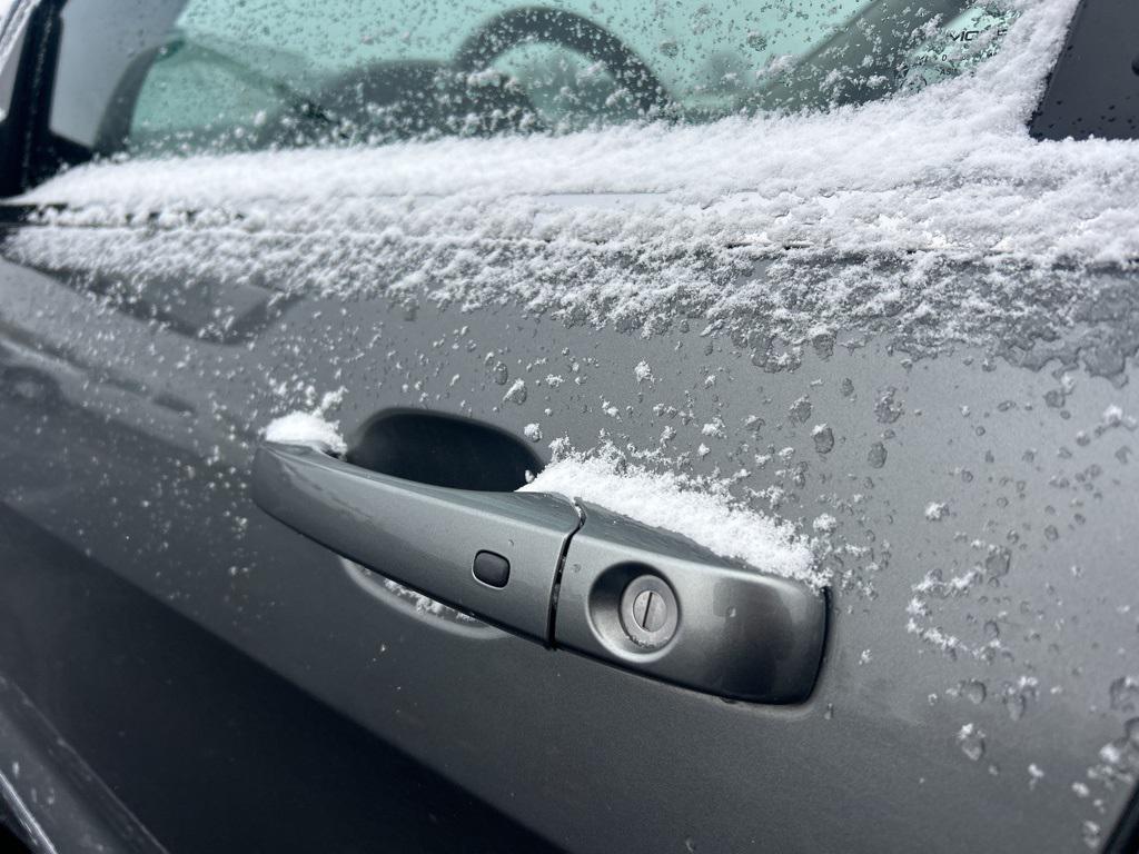 used 2012 Jeep Grand Cherokee car, priced at $9,500