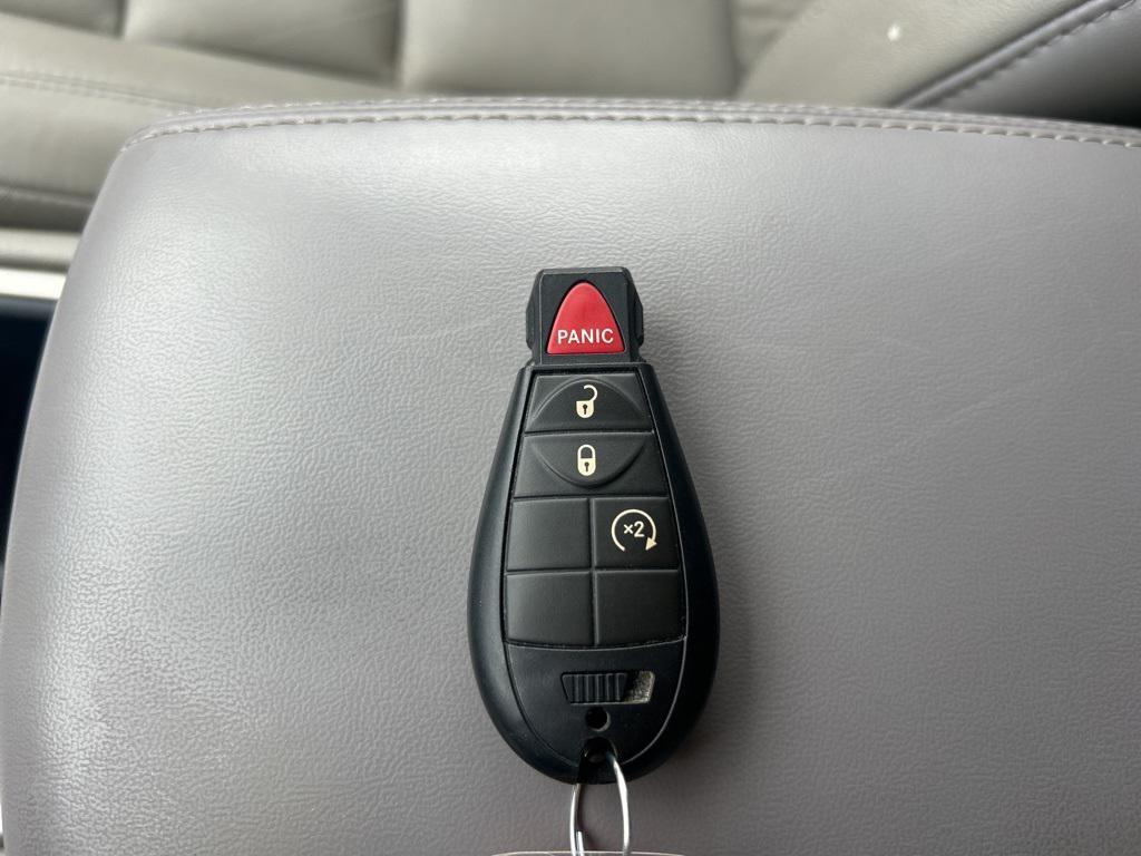 used 2012 Jeep Grand Cherokee car, priced at $9,500