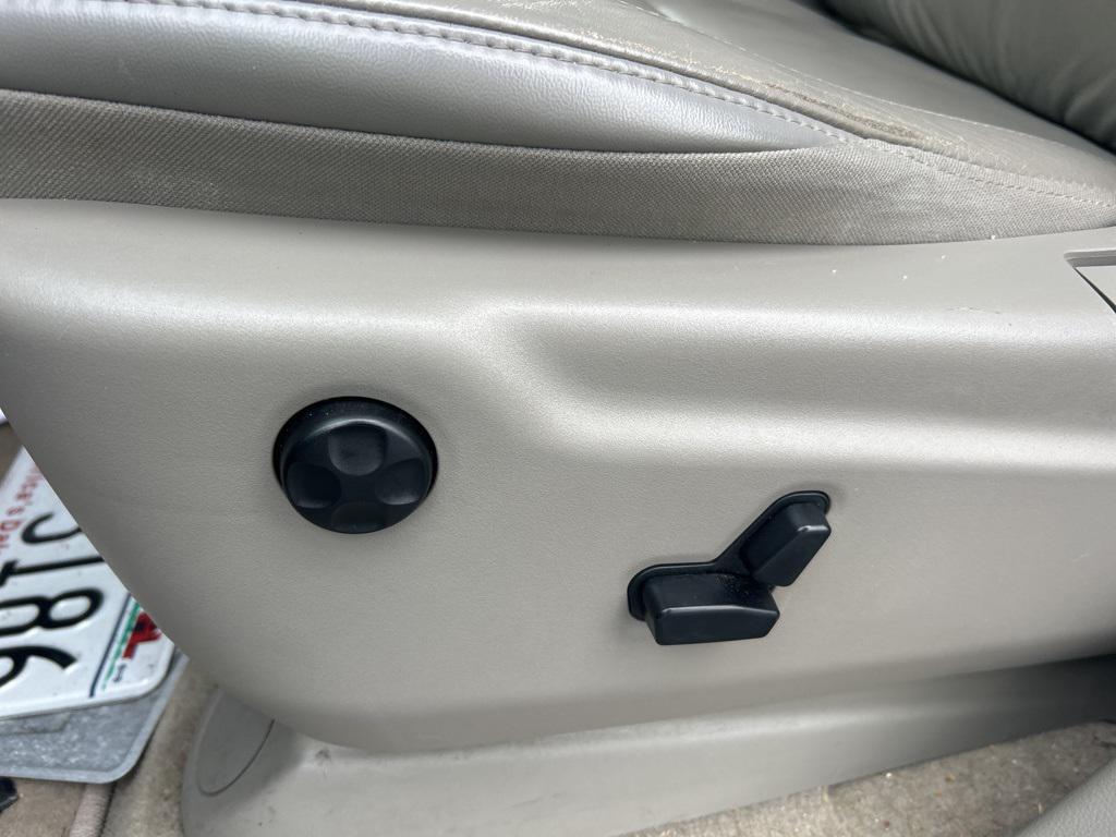 used 2012 Jeep Grand Cherokee car, priced at $9,500